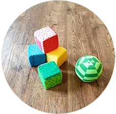 PEKiP – Instrumente und Materialien aus dem Bestand